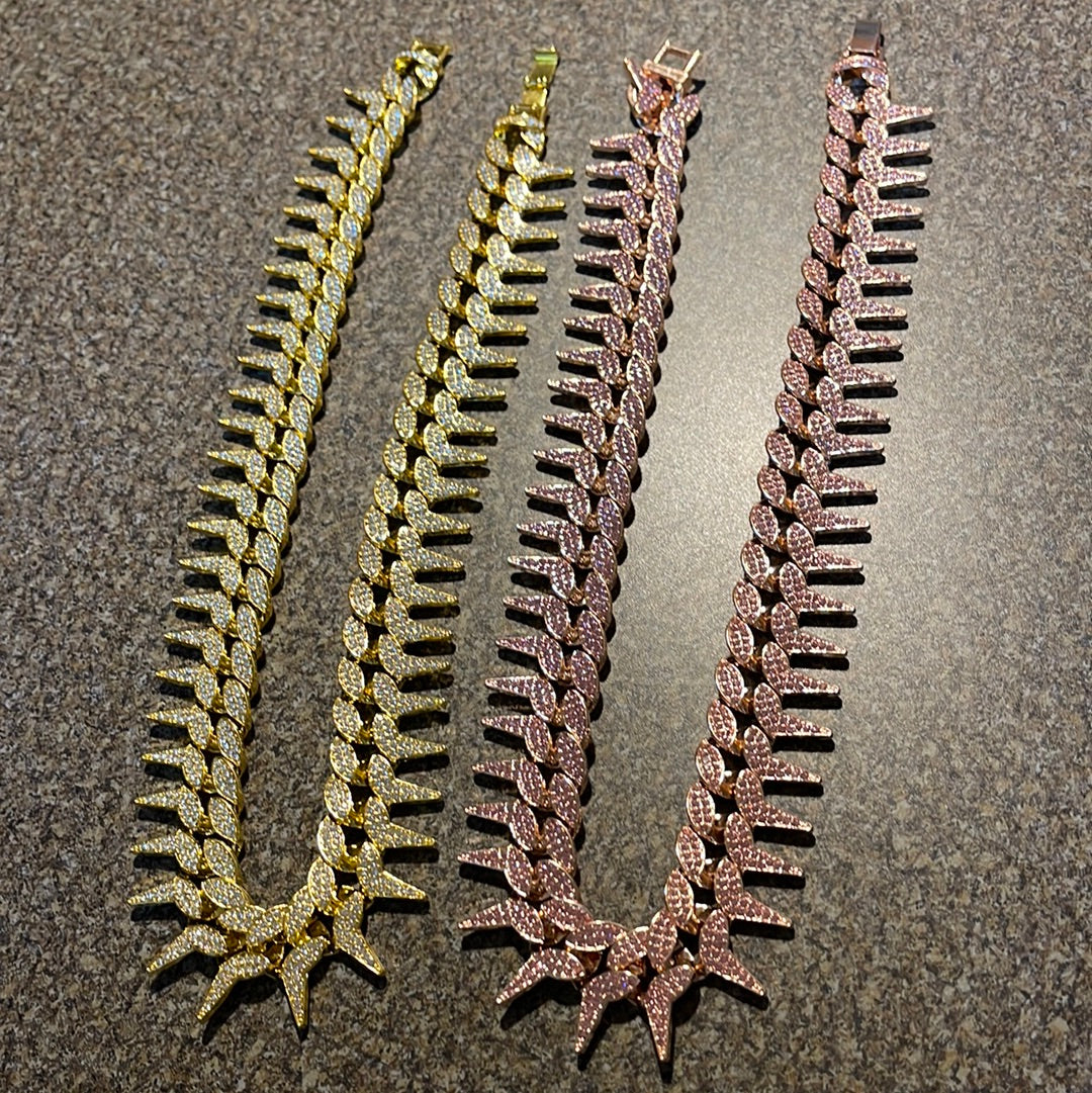 CUBAN SPIKED CHAIN