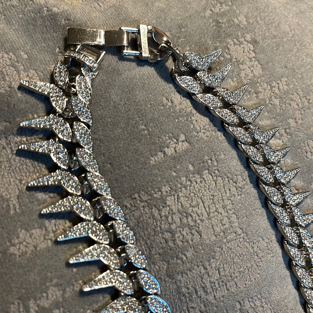 CUBAN SPIKED CHAIN