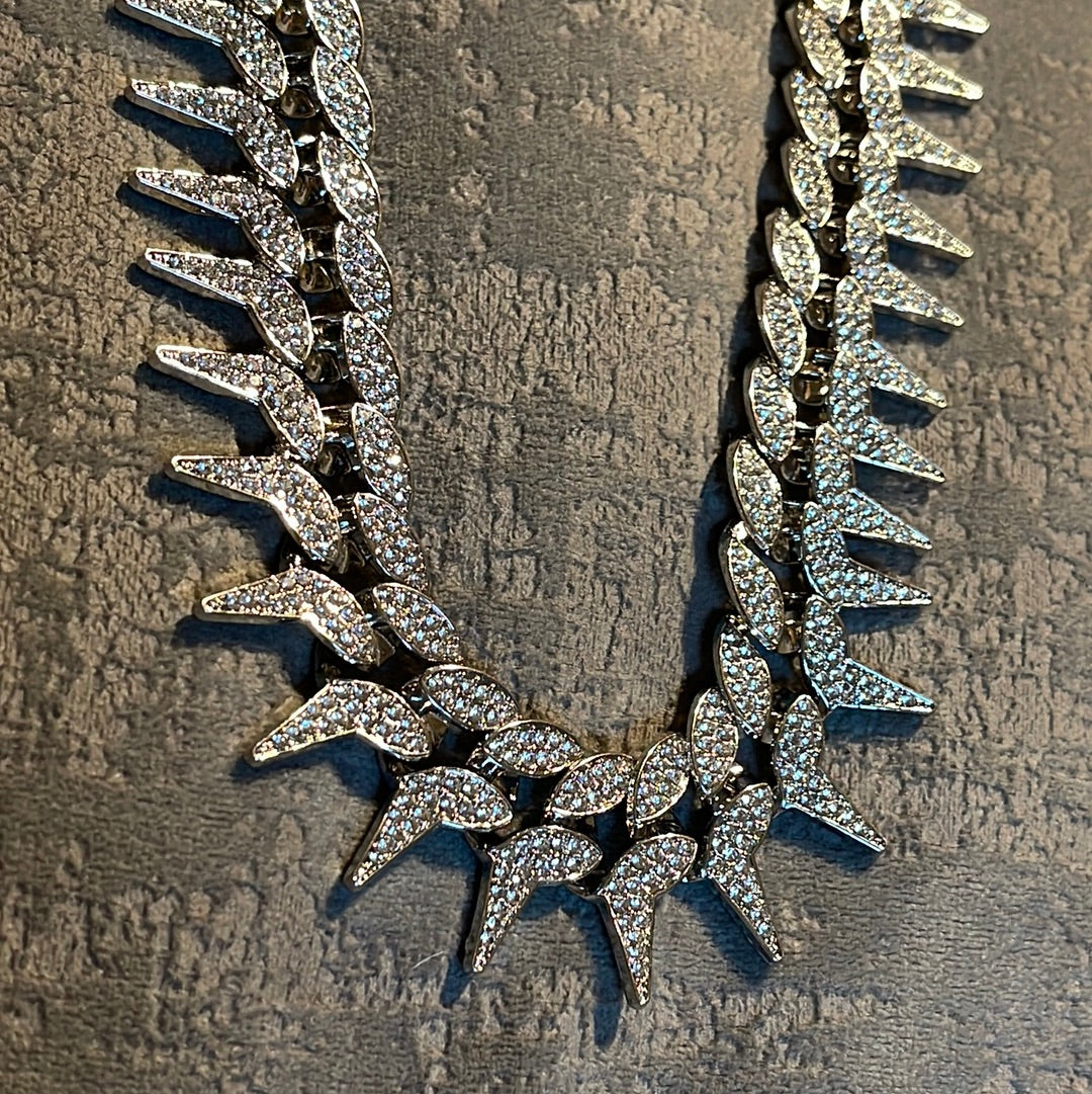 CUBAN SPIKED CHAIN